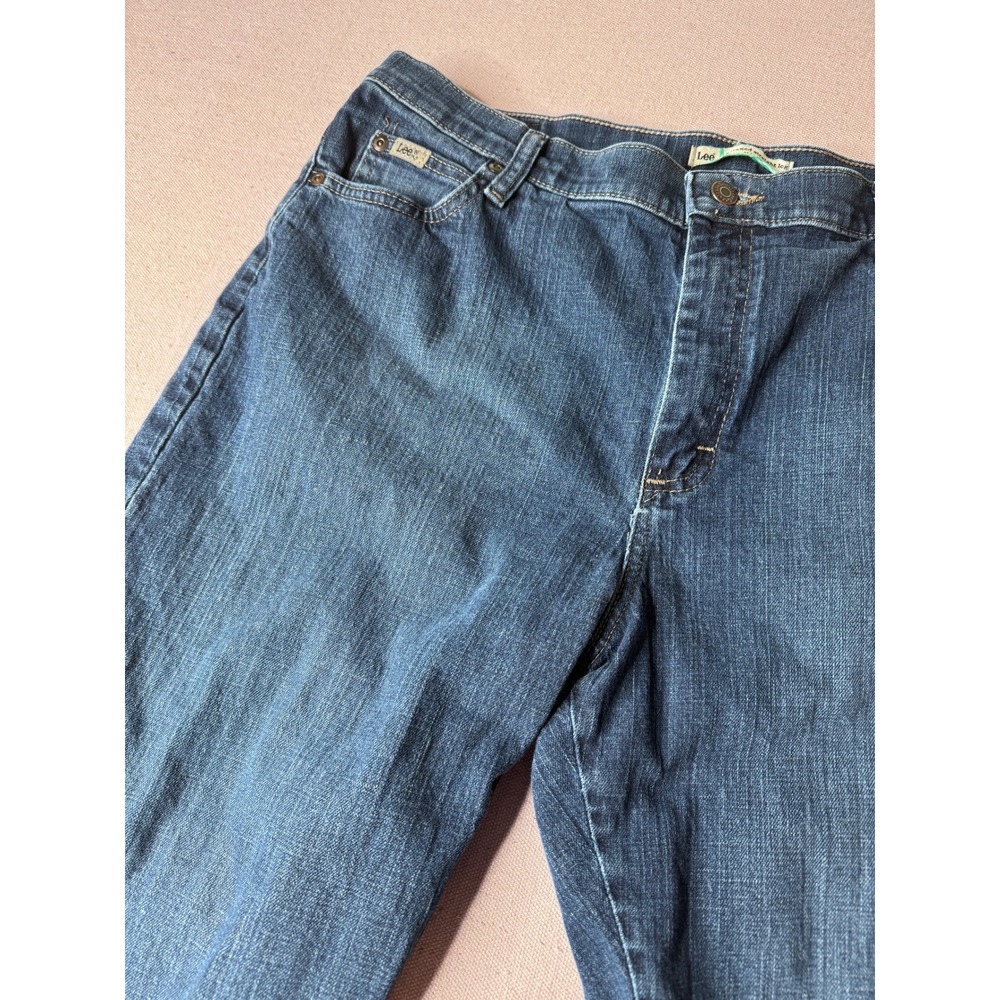 Lee Relaxed Straight Leg Jeans Women's 16 Short Medium Wash Blue Denim